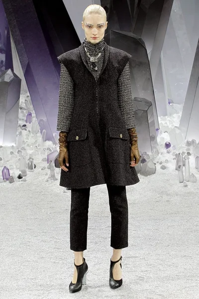 Look 44